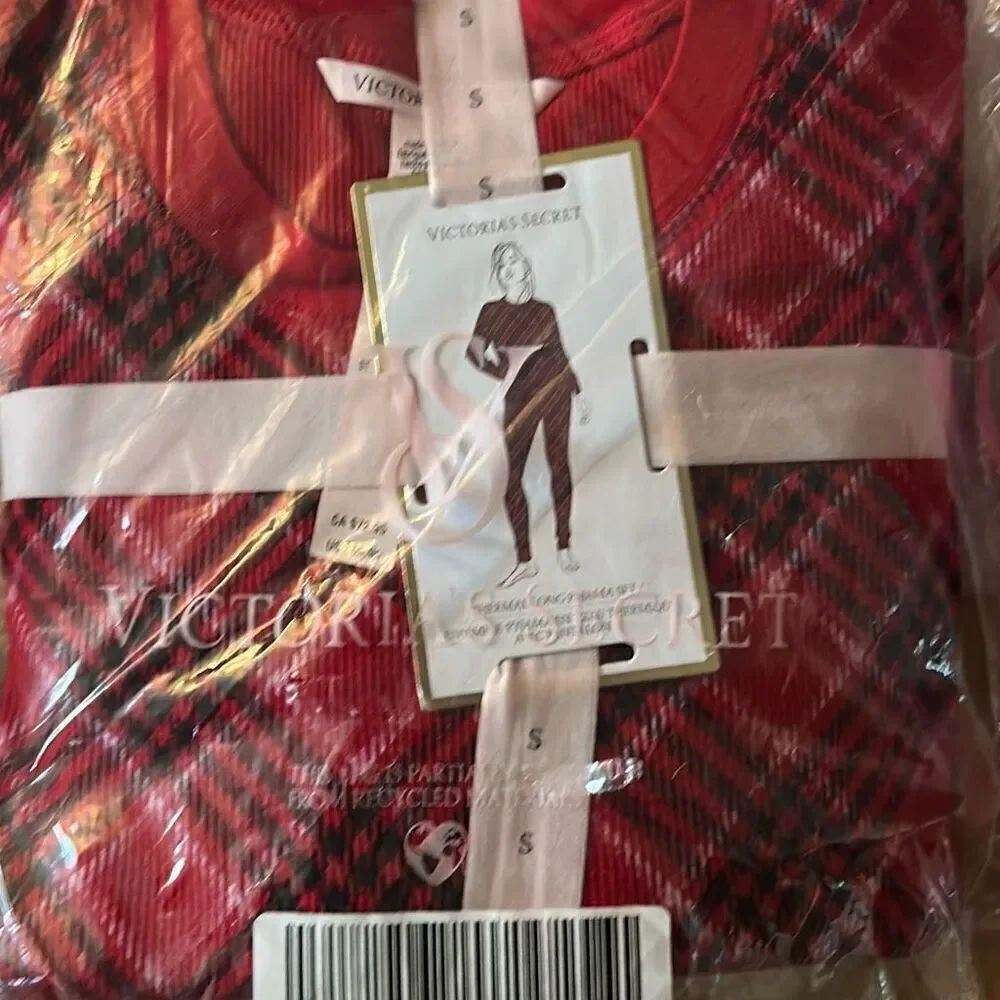 Victoria's Secret Thermal Long Pajama Set Red/Black New size small